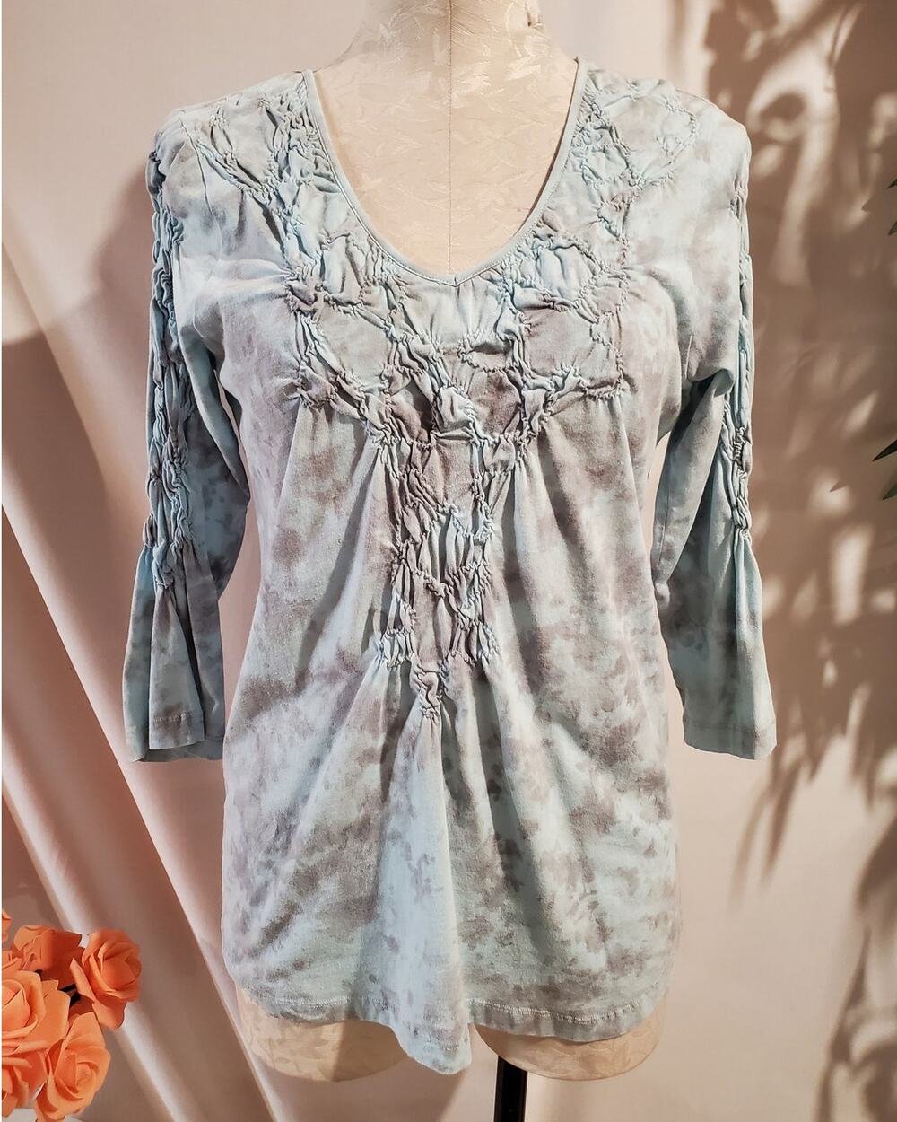 XCVI Tie Dye Scrunch V-Neck 1/2 Sleeve 100% Cotton Top Size L Blue Hippie Boho